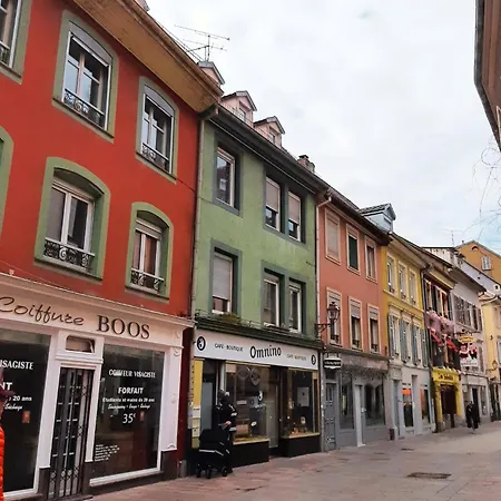 Et Spacieux Au Centre - La Boheme Apartment